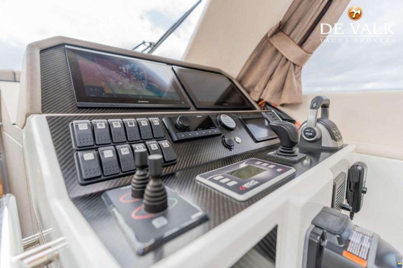 Maxima 37