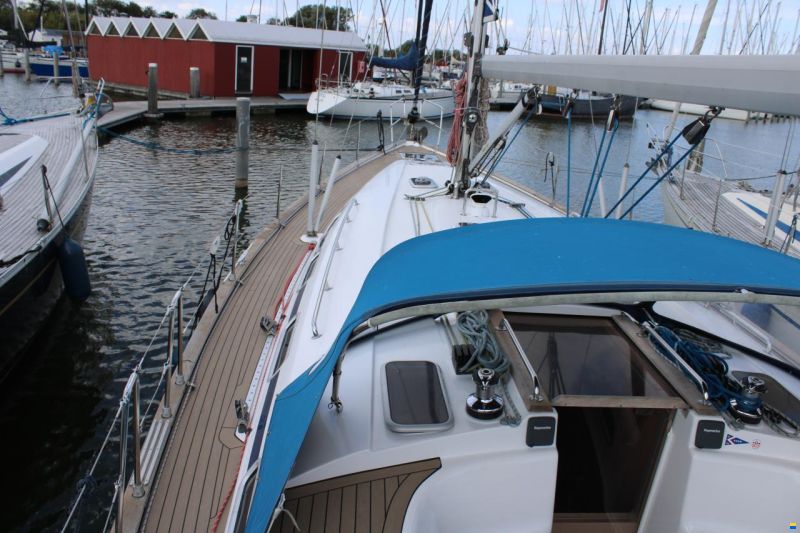Bavaria 44
