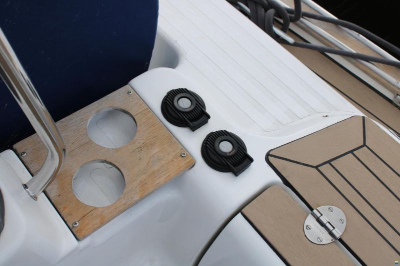Bavaria 44
