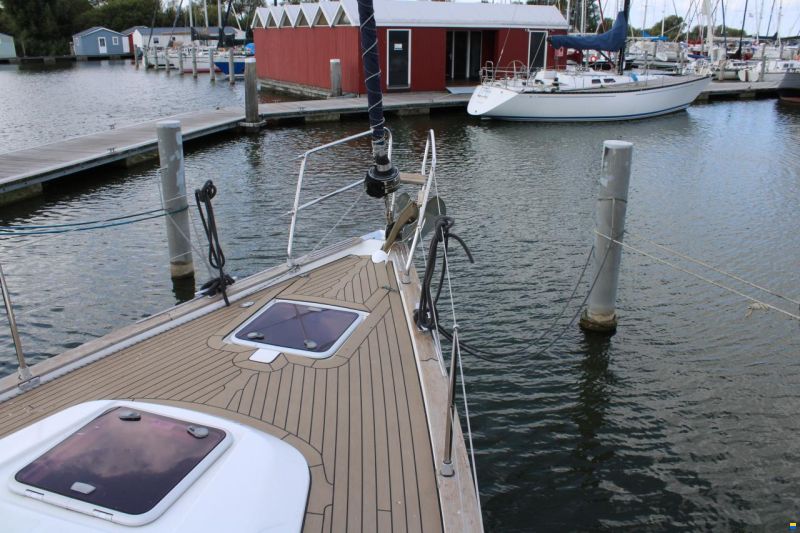 Bavaria 44