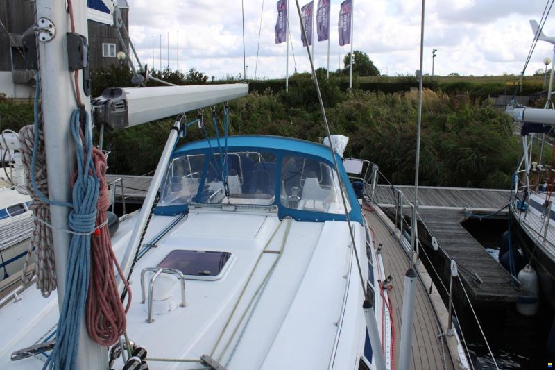 Bavaria 44