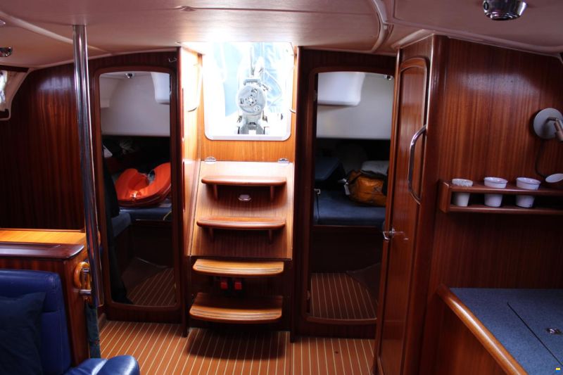Bavaria 44