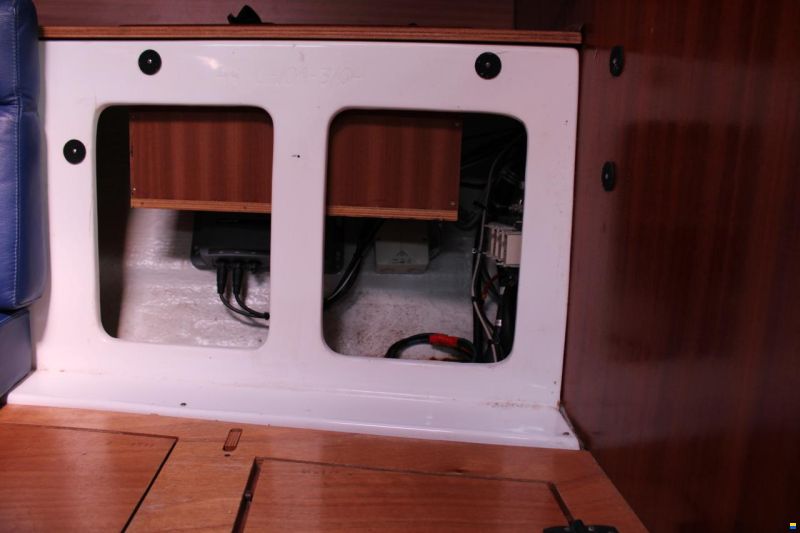 Bavaria 44