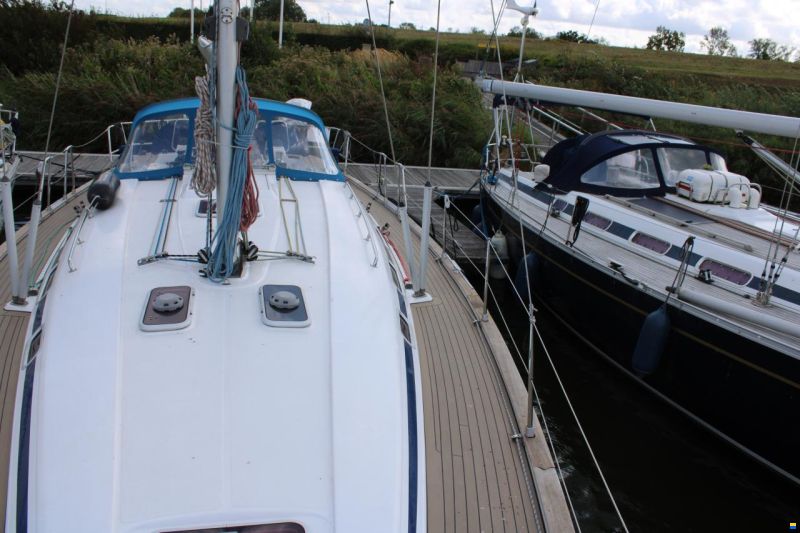Bavaria 44