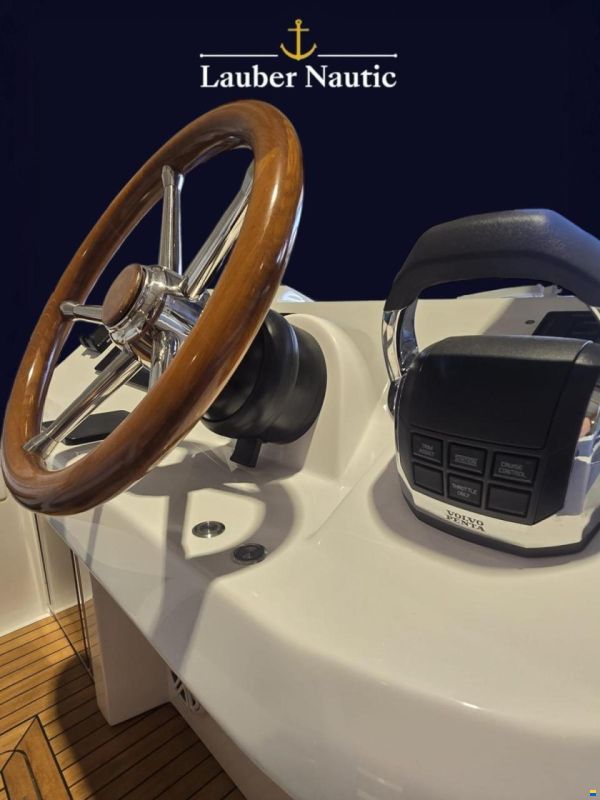 Ganz Boats Ovation 7.6