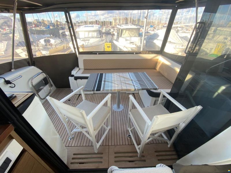 Jeanneau NC 37 2019