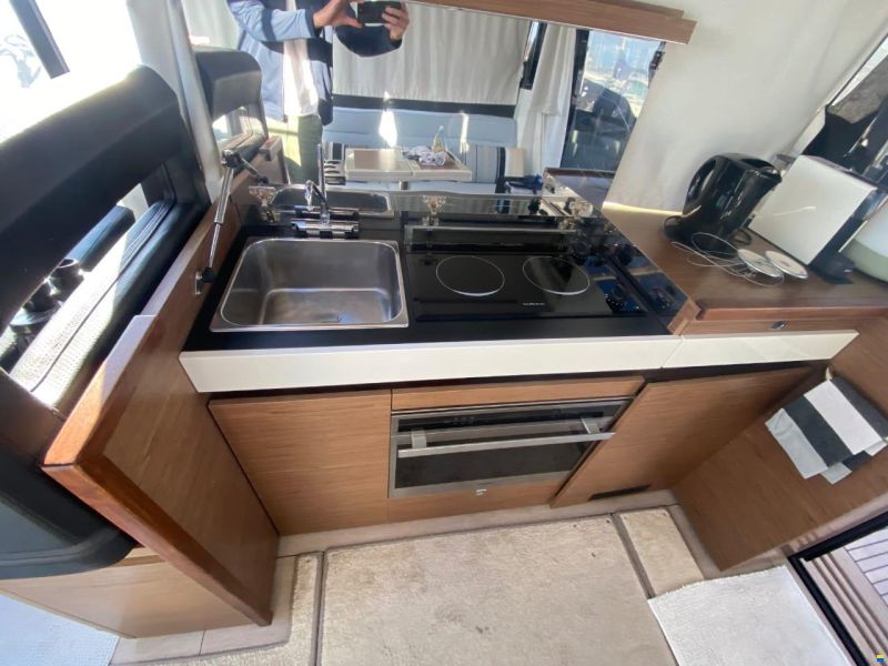 Jeanneau NC 37 2019