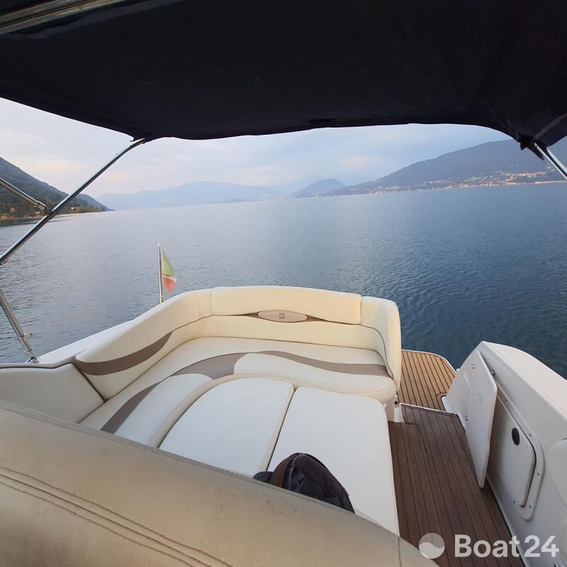 Four Winns 258 vista