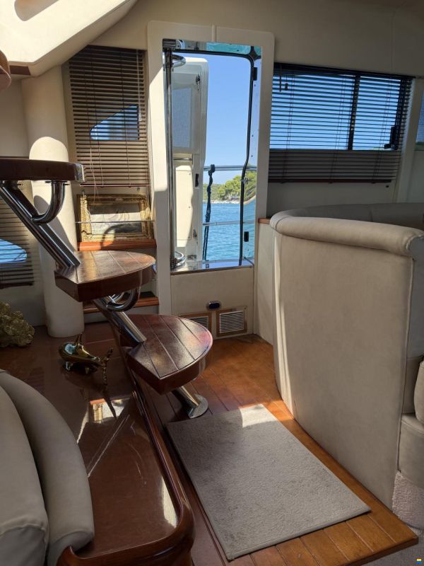 Fairline Squadron 55