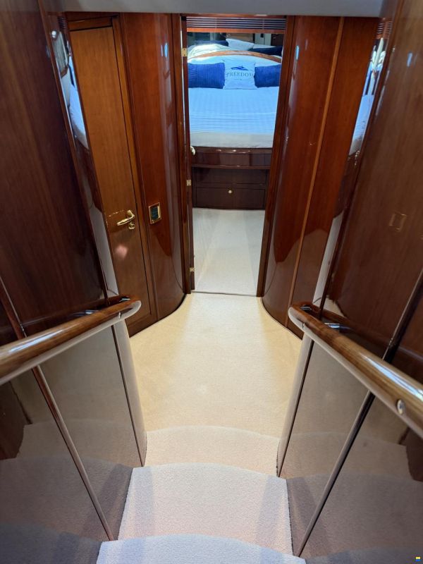 Fairline Squadron 55