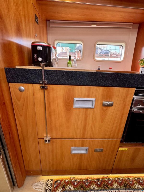 Hanse 575