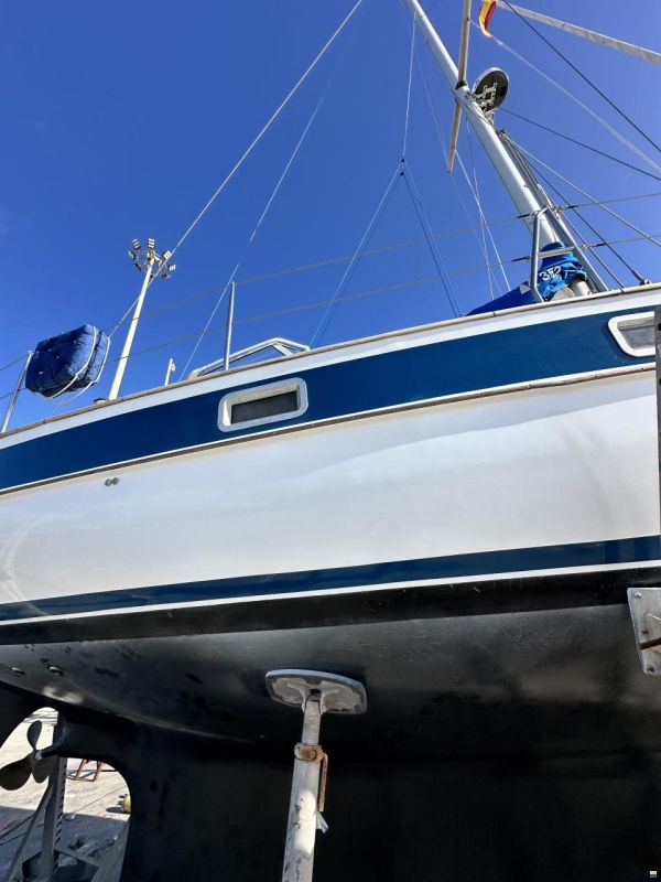 Hallberg-Rassy 352