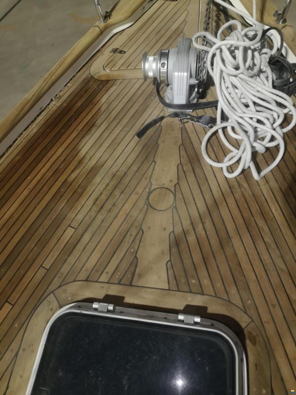 Hallberg-Rassy 352