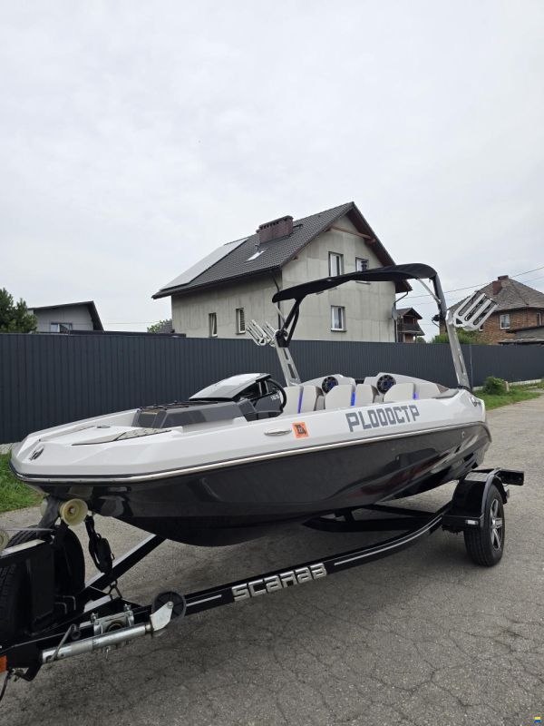 Scarab 165