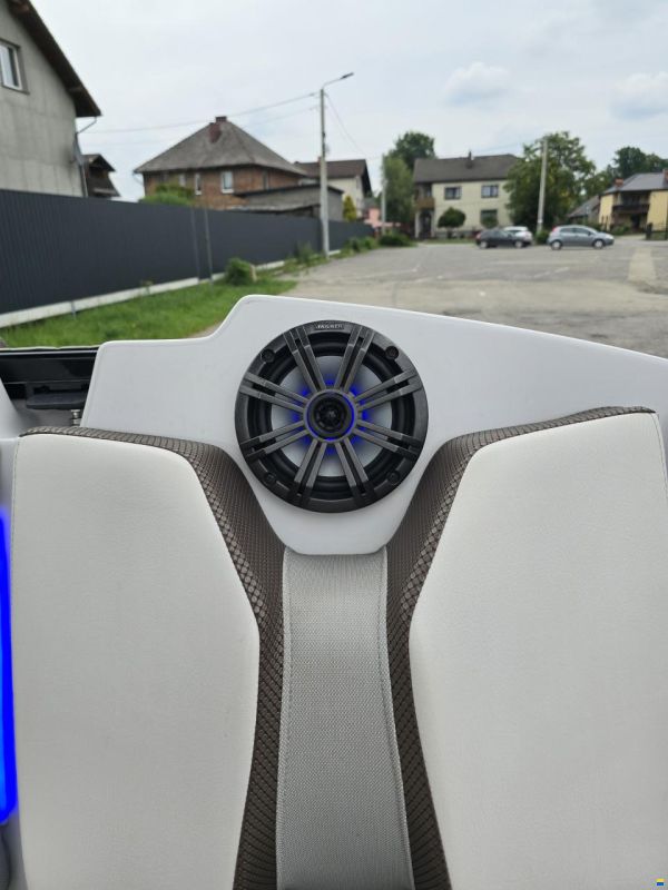 Scarab 165