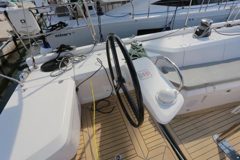 Elan E6
