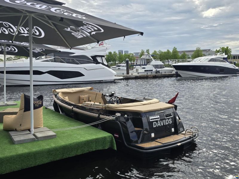 Corsiva Tender 650