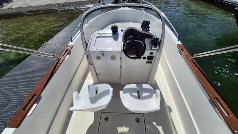 Quicksilver Commander 630 C