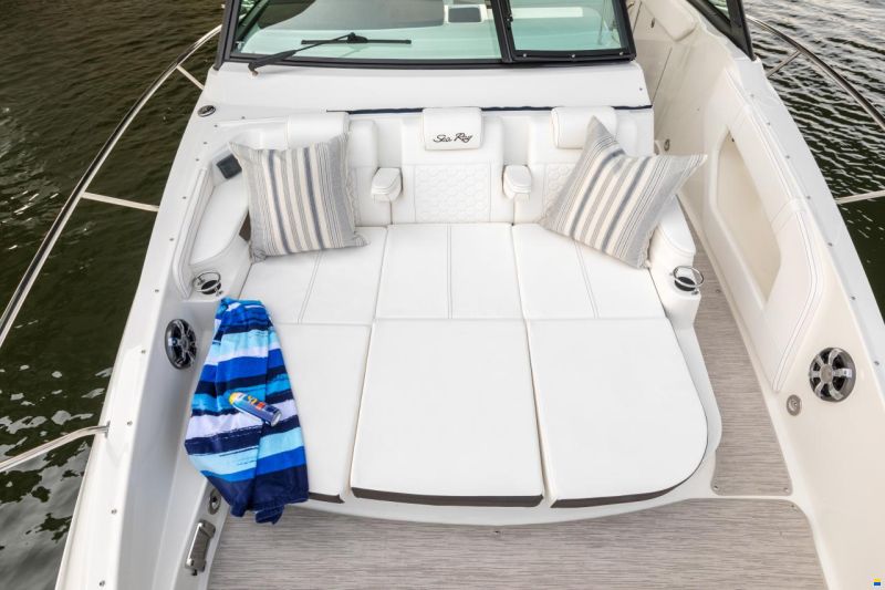 Sea Ray Sundancer 320