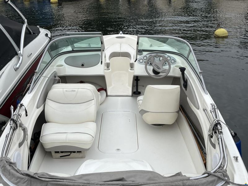 Maxum SR 1750