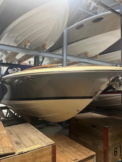 Chris Craft Corsair 25