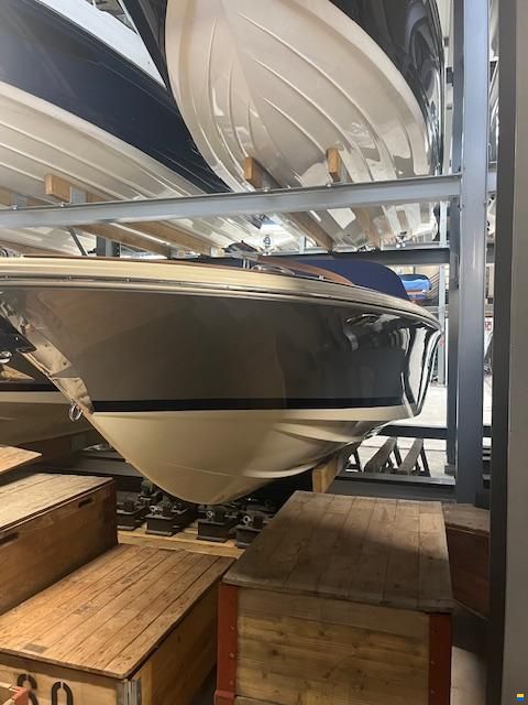 Chris Craft Corsair 25