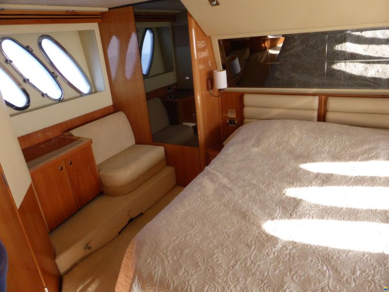 Sealine T-60