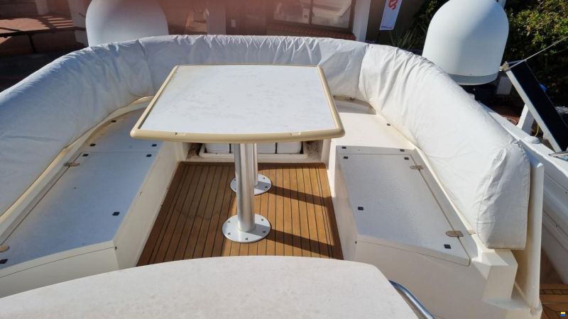 Sealine T-60