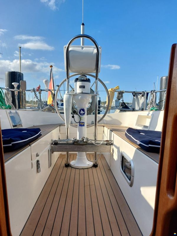 Hallberg-Rassy HR 34