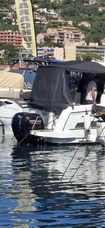 Jeanneau Merry fisher 895