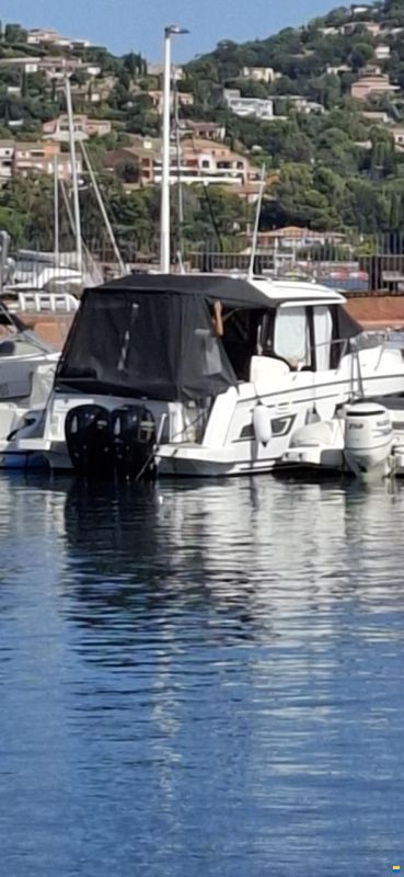 Jeanneau Merry fisher 895