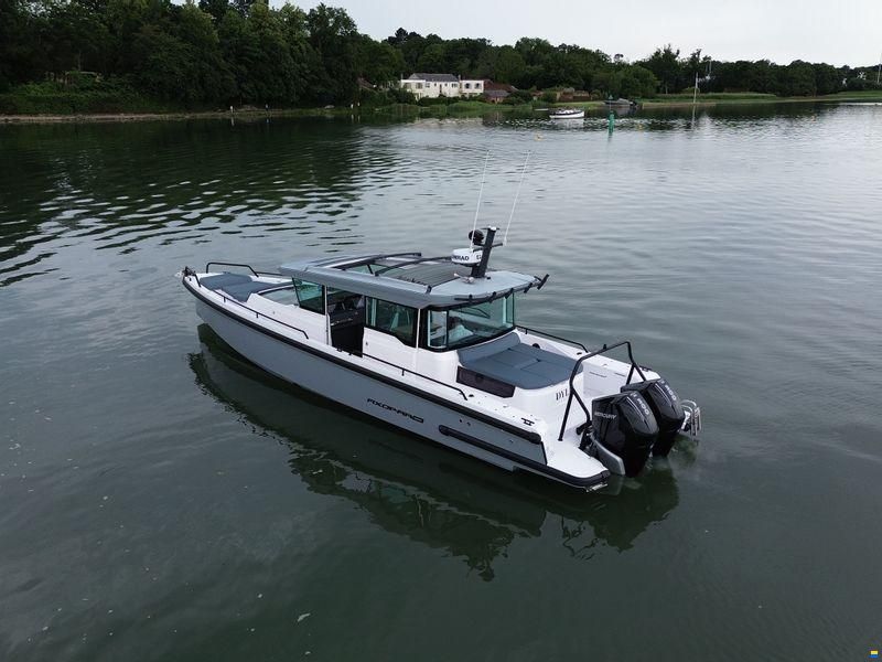 Axopar 37XC Cross Cabin