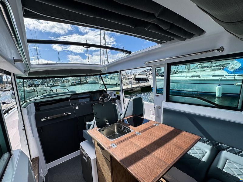 Axopar 37XC Cross Cabin