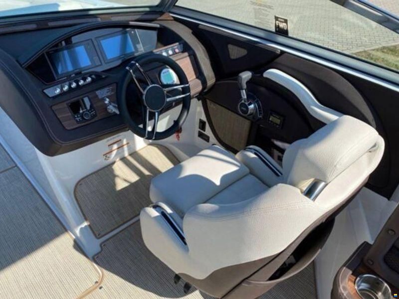 Cobalt Boat, LLC R7 Surf