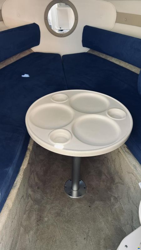 Rinker Captiva 232 Cuddy