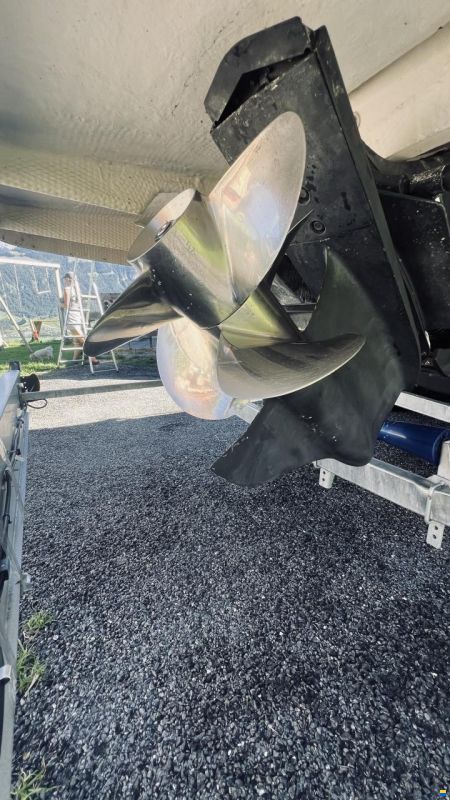 Rinker Captiva 232 Cuddy