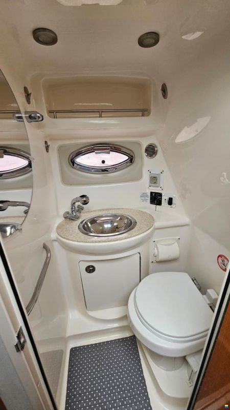 Chaparral 250 Signature