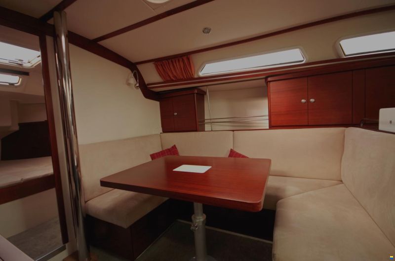 Hanse 370 - 1.HAND/NEUE LACKIERUNG nach Wunsch