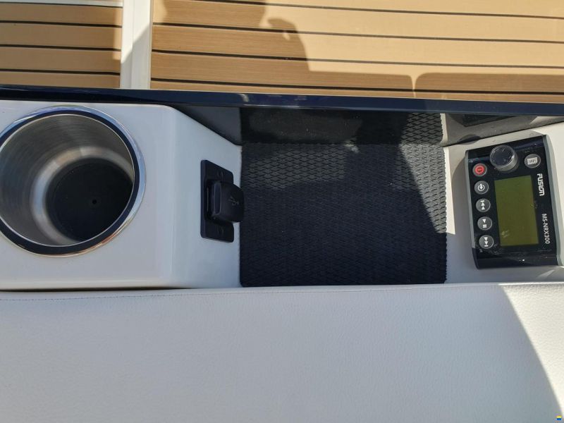 Sea Ray SLX 260 Surf