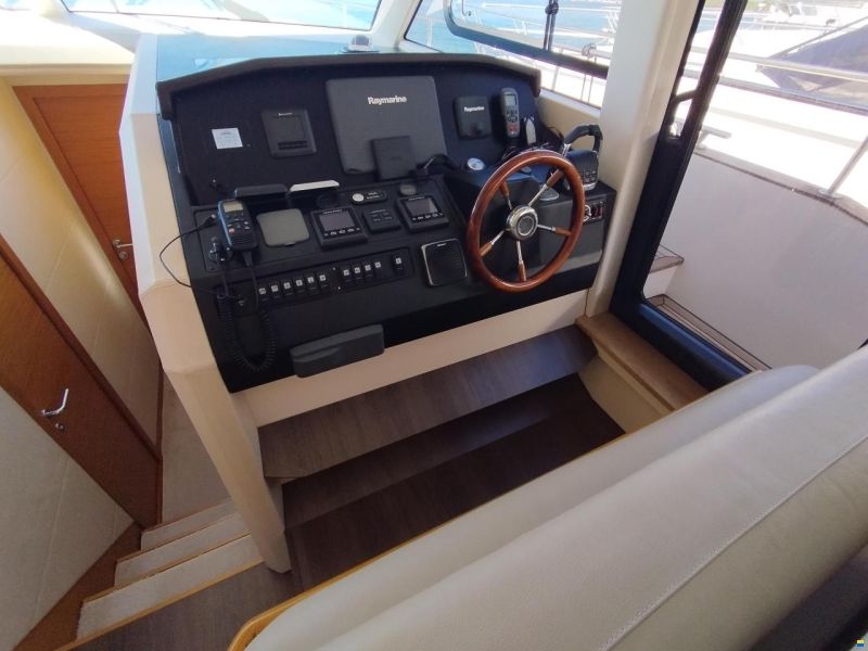 Greenline 48