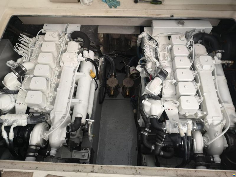 Tiara 31 Open