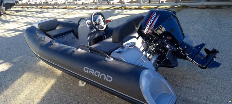Grand 340 Dark Grey Edition