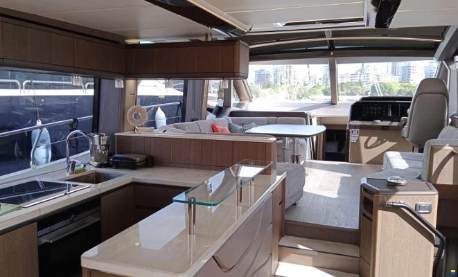 Galeon 680 fly 2020
