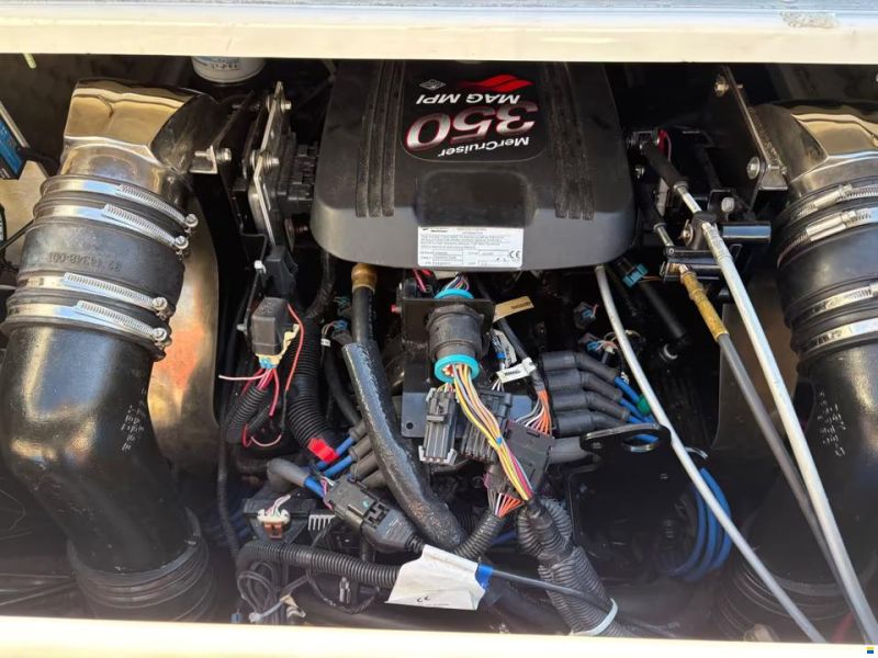 Crownline 230 CCR