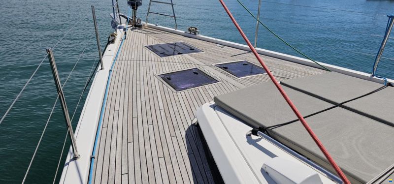 Beneteau Oceanis Yacht 62