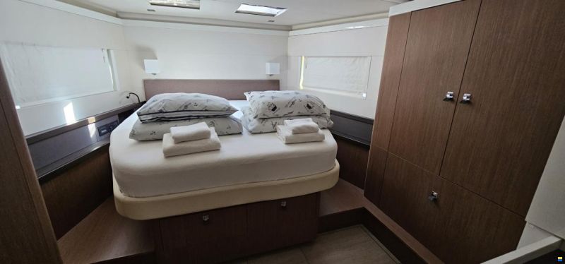 Beneteau Oceanis Yacht 62