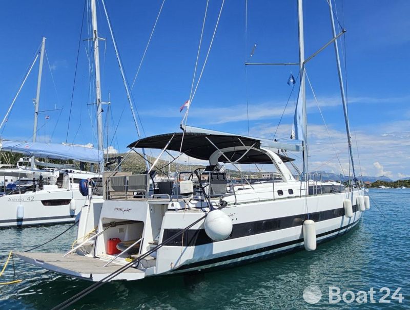 Beneteau Oceanis Yacht 62