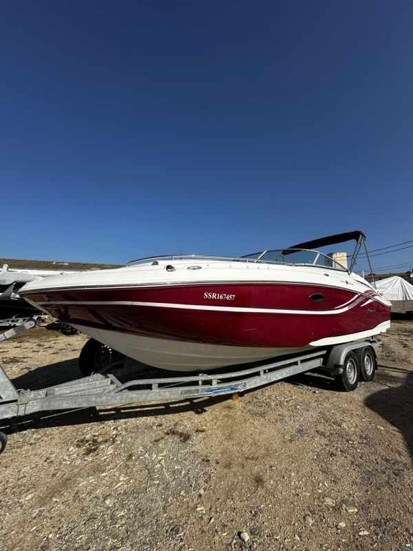 Hurricane Boats Sundeck 2400