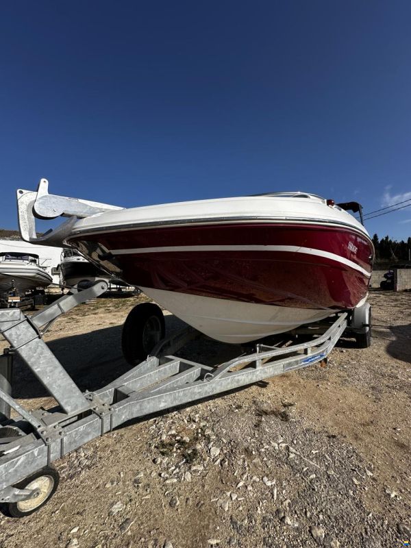 Hurricane Boats Sundeck 2400