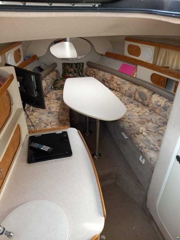 Four Winns Vista 258